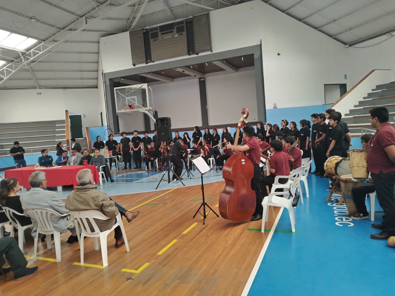 ATAHUALPA INAUGURACION CORO MARIACHI